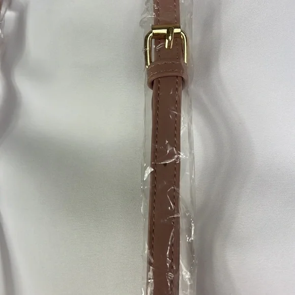 Street Level faux fur bucket bag in mauve - Picture 10 of 11